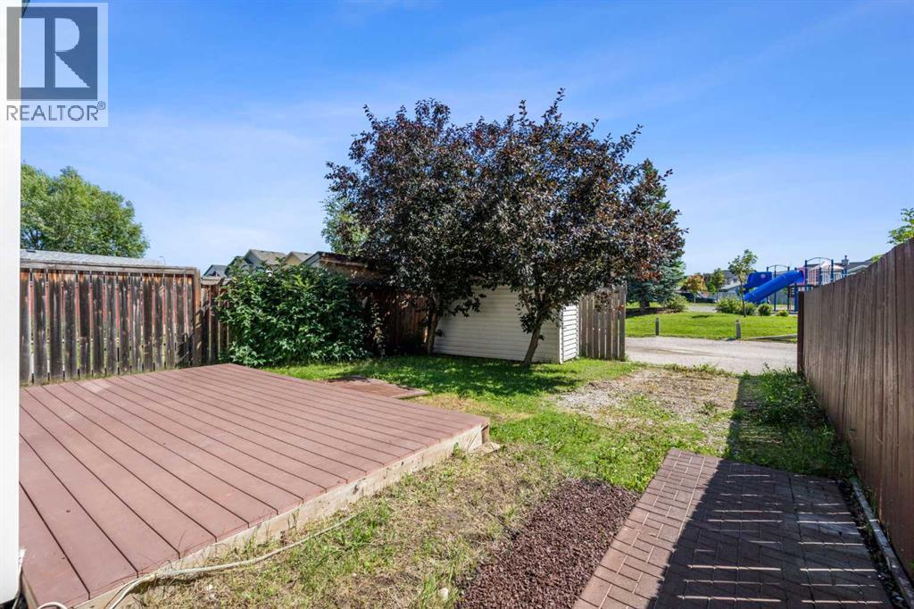 Single Family House Bi-level for Sale in  Saddlemead Road NE Saddle Ridge Calgary 