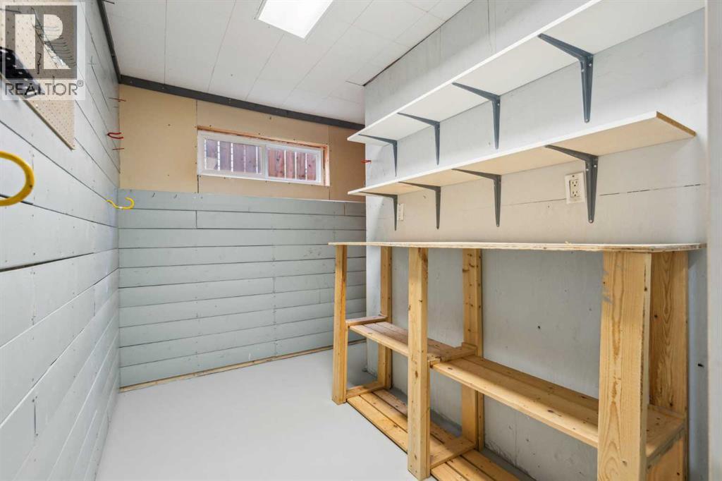 Single Family House Bi-level for Sale in  Saddlemead Road NE Saddle Ridge Calgary 