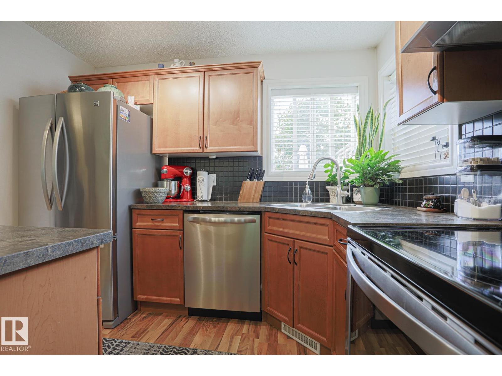 Photo 14 of 12039 18 Av Sw, Edmonton AB