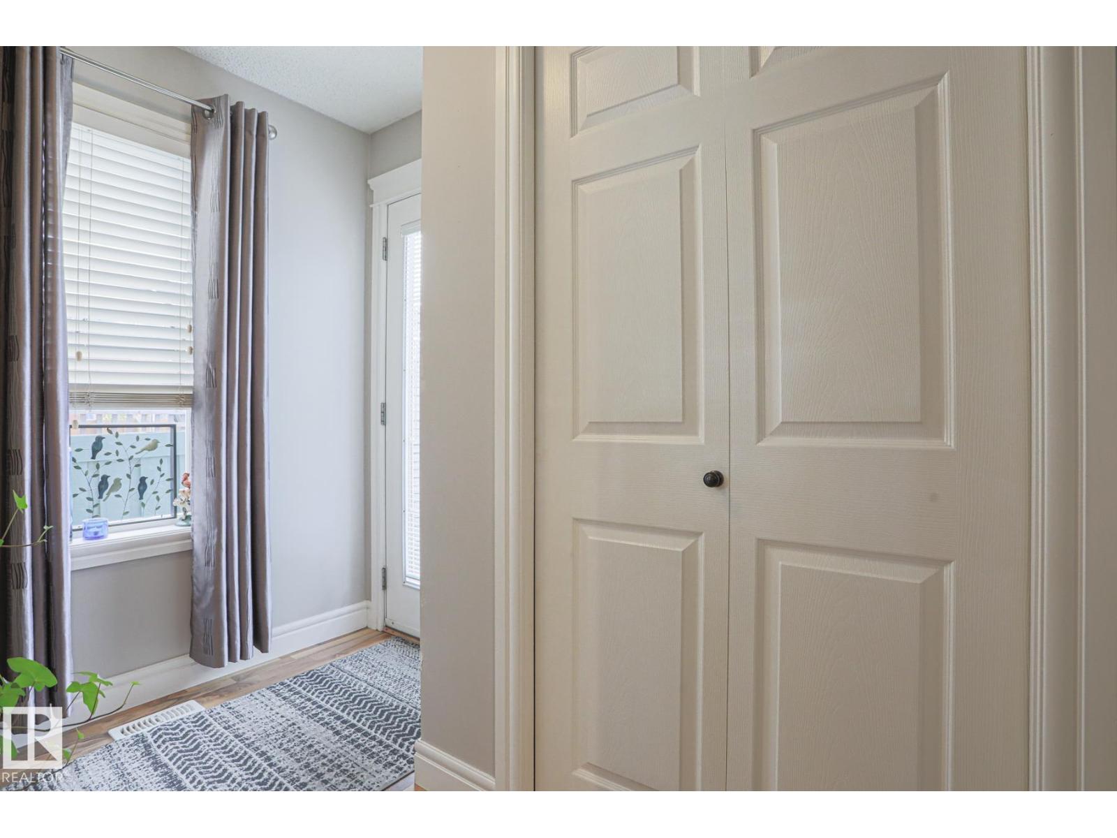 Photo 20 of 12039 18 Av Sw, Edmonton AB