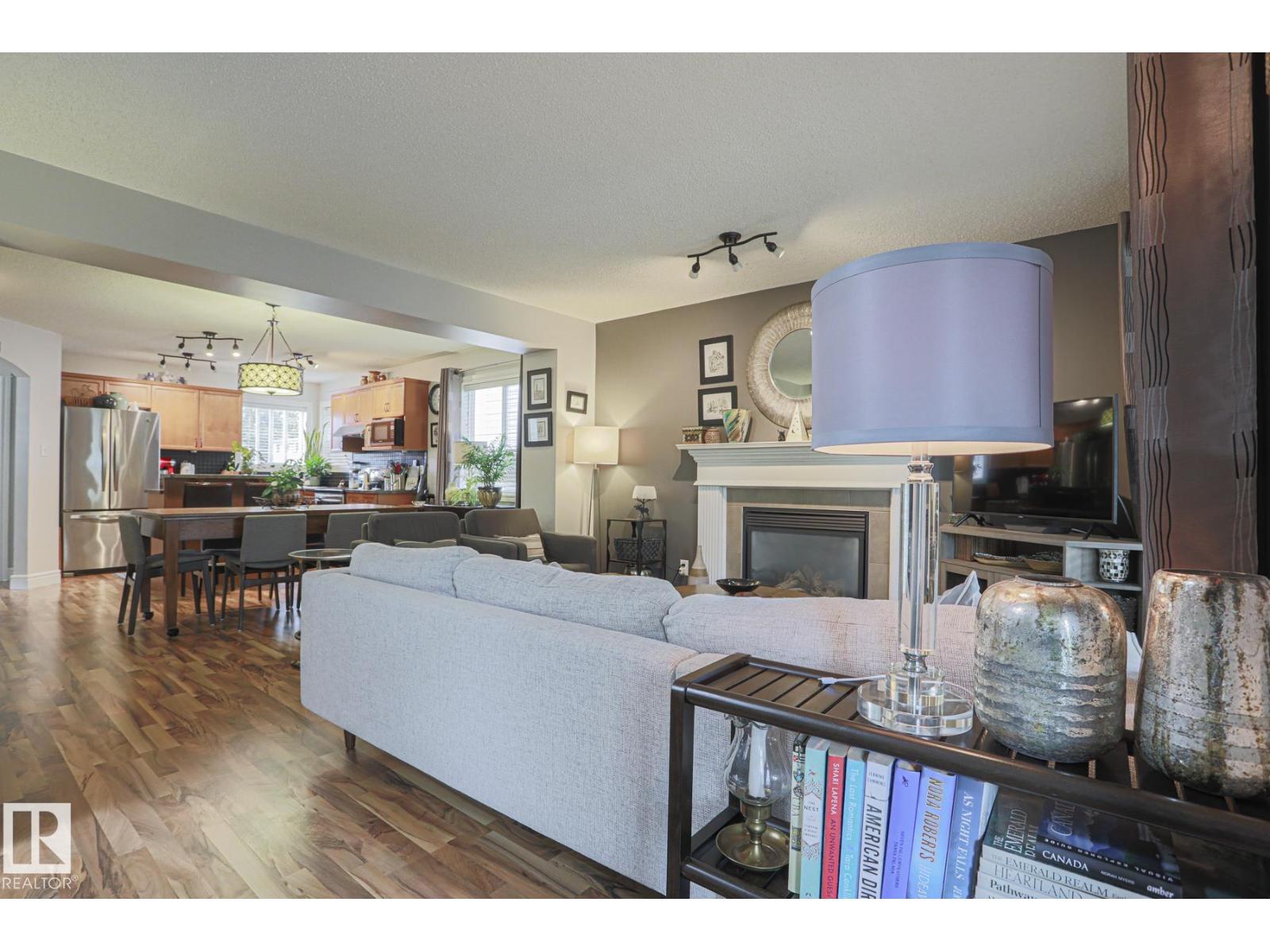 Photo 7 of 12039 18 Av Sw, Edmonton AB