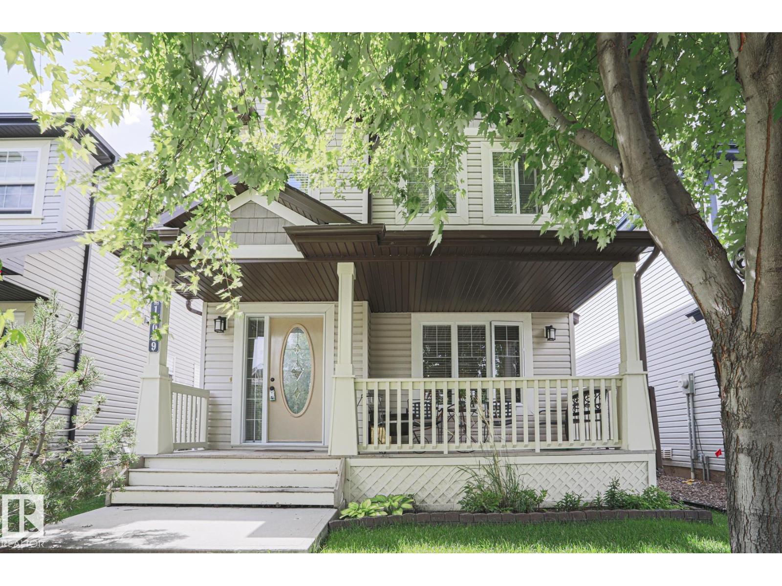 Photo 2 of 12039 18 Av Sw, Edmonton AB