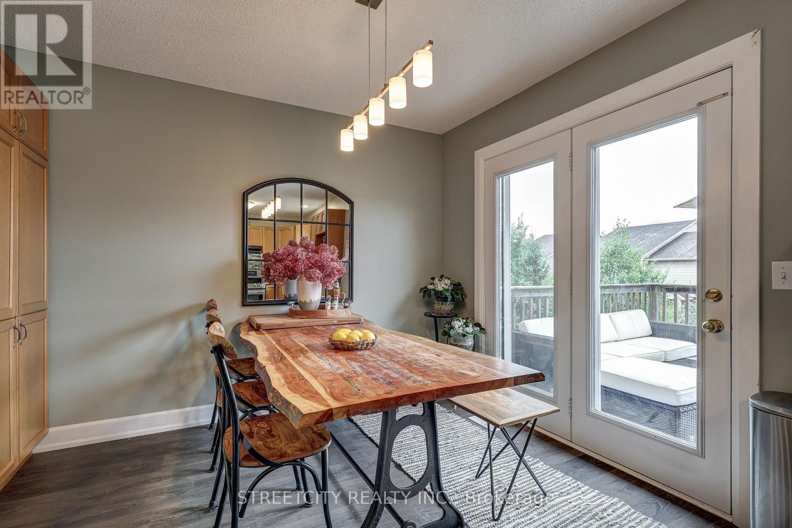 Photo 4 of 47 1320 Savannah Drive, London North ON