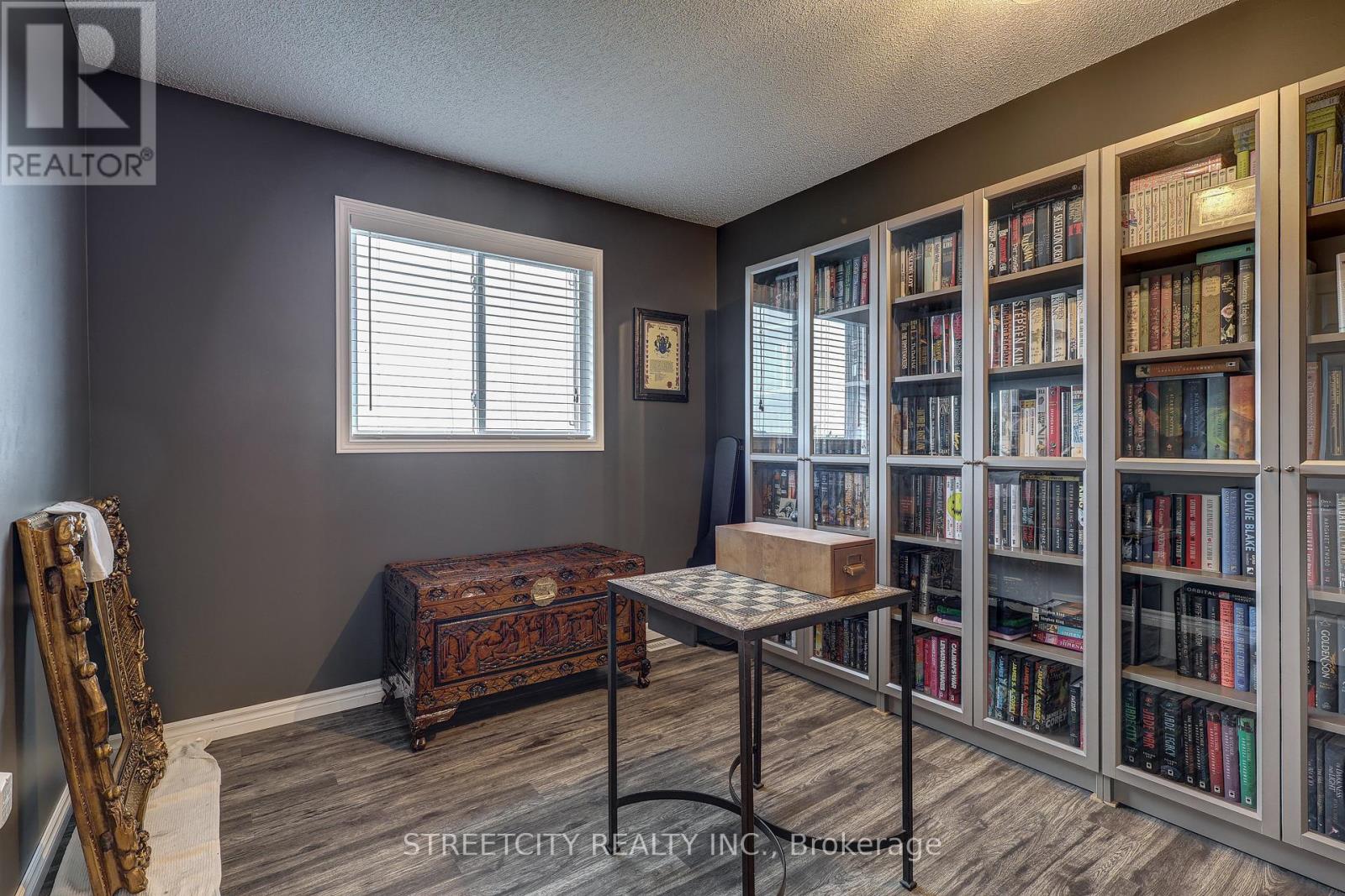 Photo 21 of 47 1320 Savannah Drive, London North ON