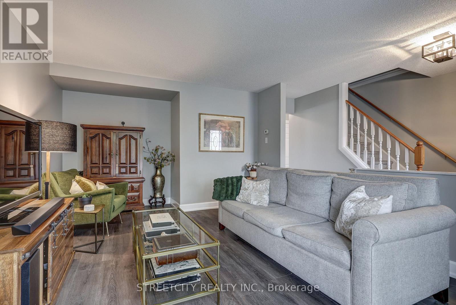 Photo 24 of 47 1320 Savannah Drive, London North ON