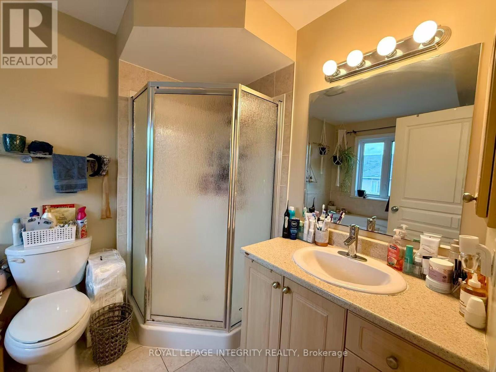 Photo 12 of 1029 Ottenbrite Crescent, Ottawa ON