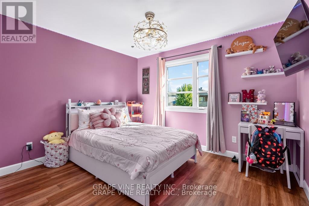 Photo 22 of 414 Provence Avenue, Russell ON