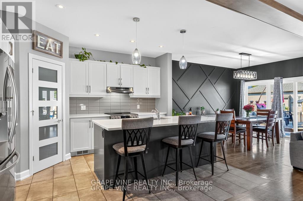 Photo 19 of 414 Provence Avenue, Russell ON