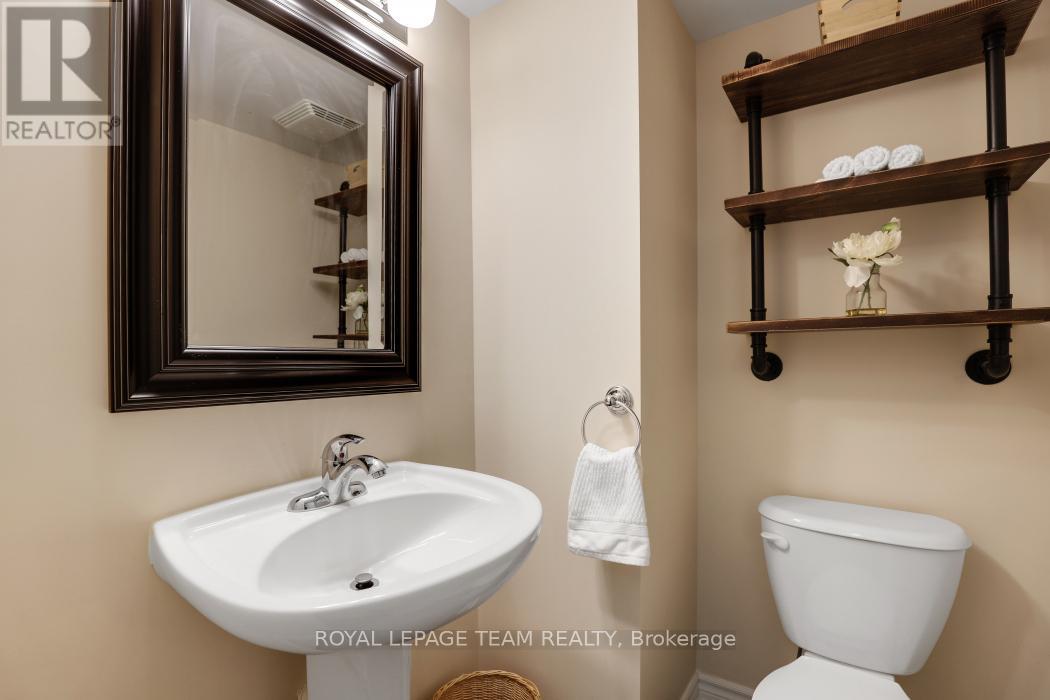 Photo 16 of A 560 Chapman Mills Drive, Ottawa ON