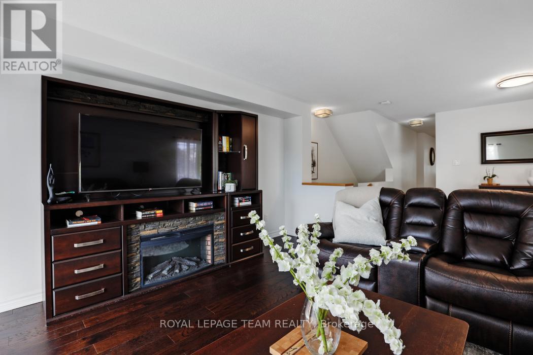 Photo 24 of A 560 Chapman Mills Drive, Ottawa ON