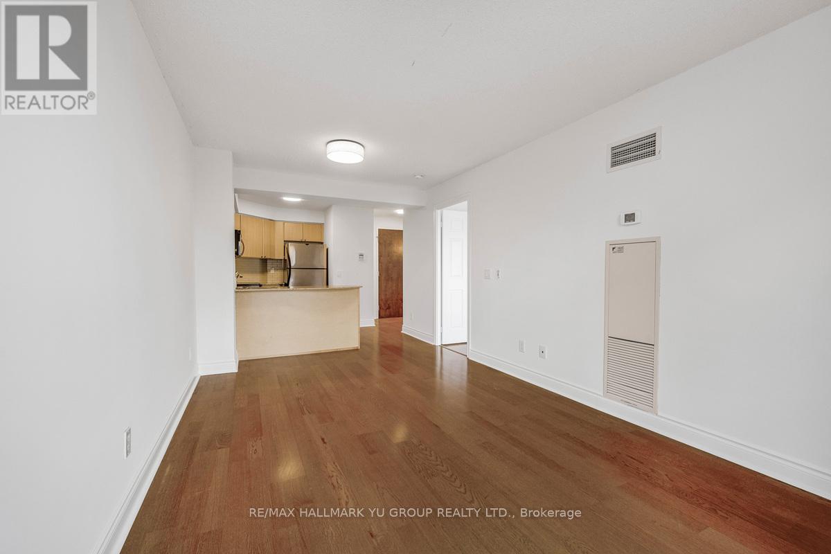 Photo 16 of 4101 763 Bay Street, Toronto ON