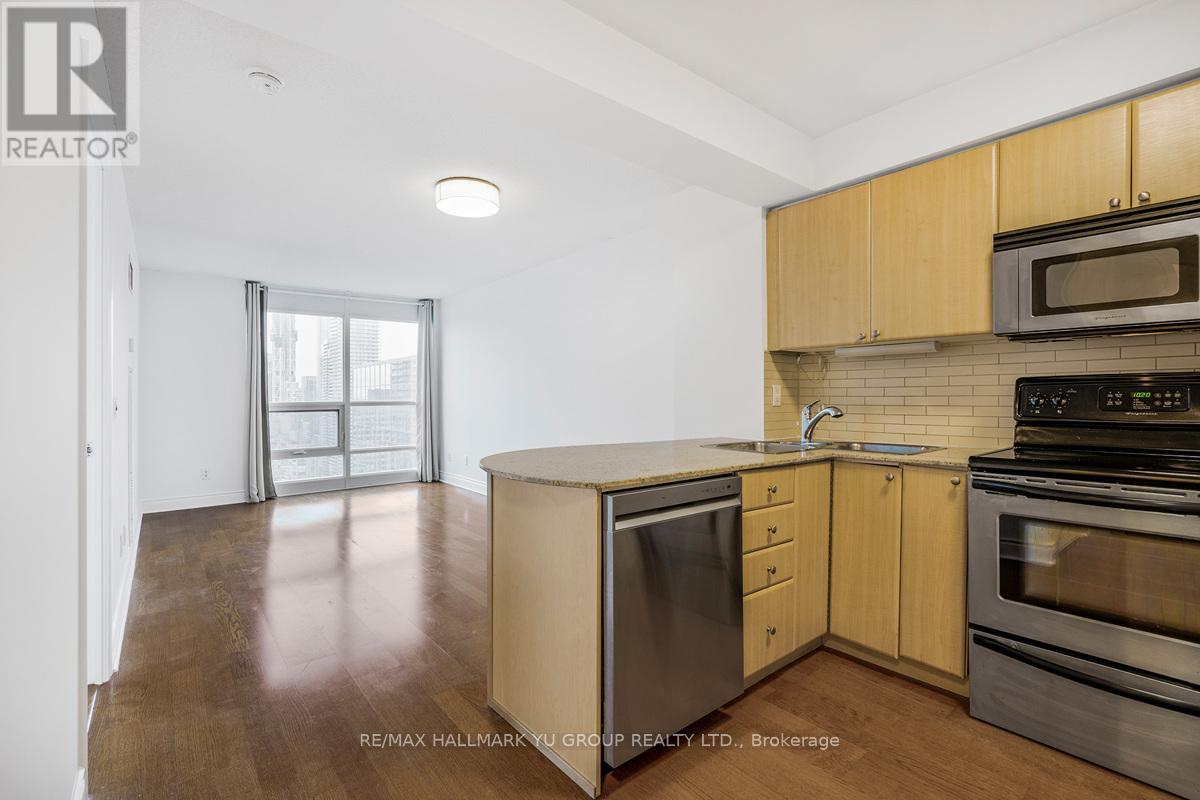 Photo 5 of 4101 763 Bay Street, Toronto ON
