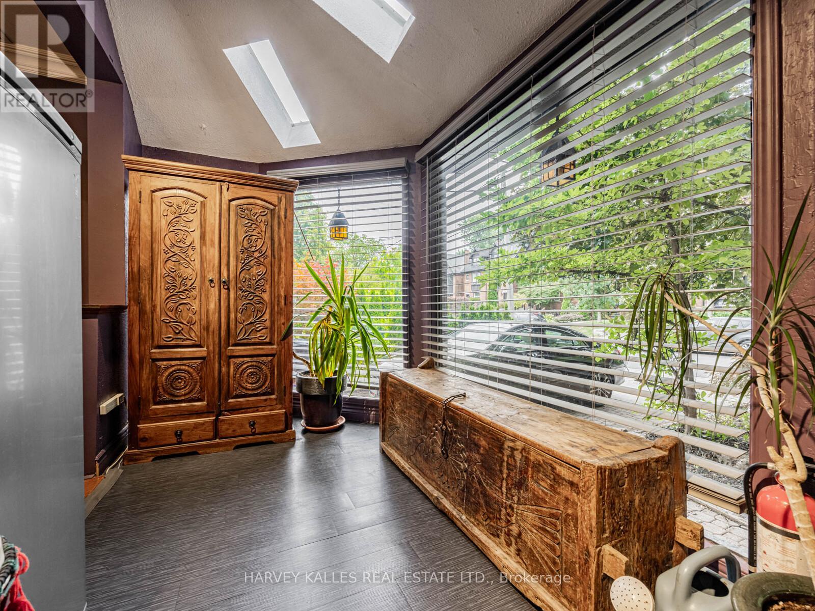 Photo 7 of 329 Glen Road, Toronto ON