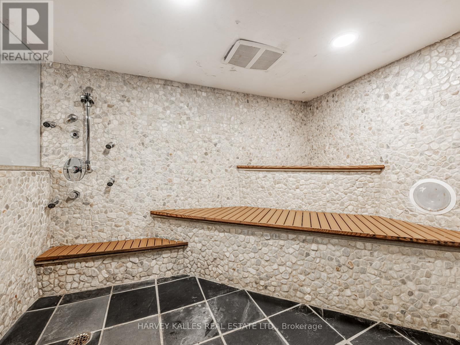Photo 24 of 329 Glen Road, Toronto ON