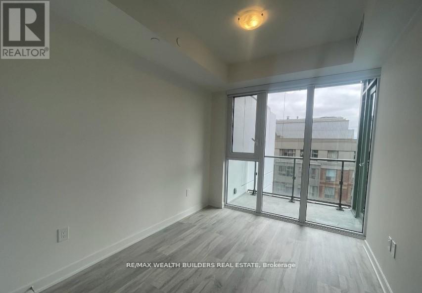 Photo 4 of 813 60 Princess Street, Toronto ON