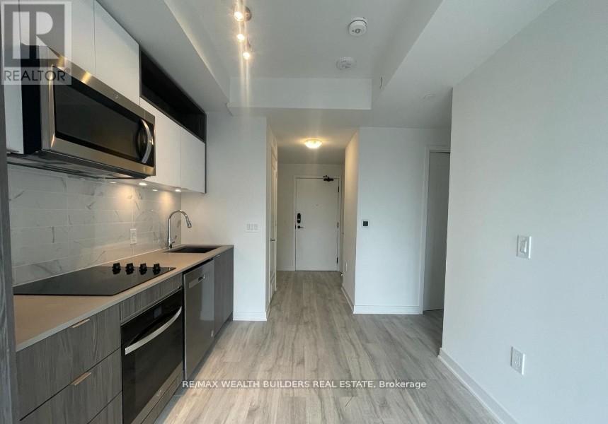 Photo 7 of 813 60 Princess Street, Toronto ON
