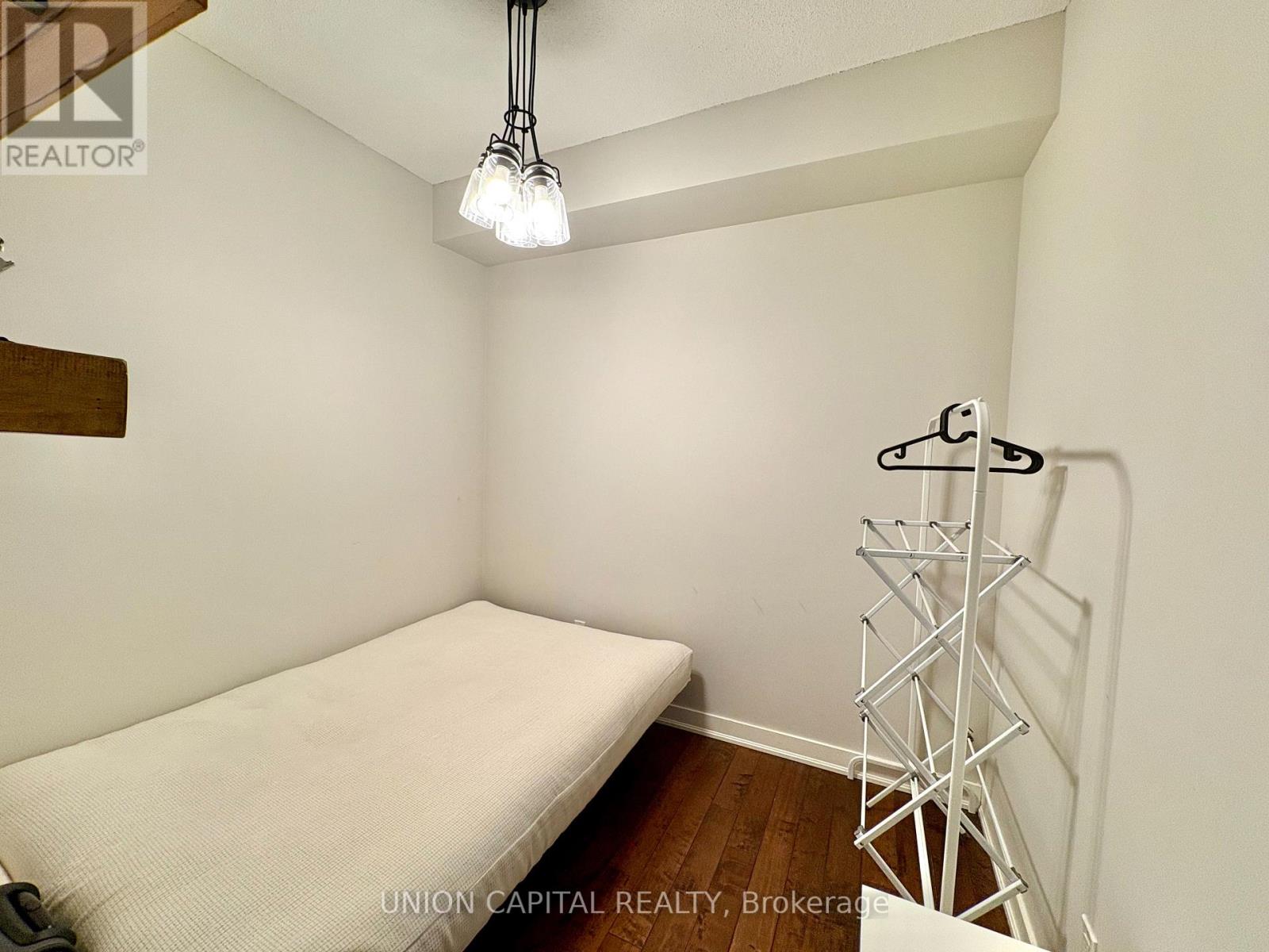 Photo 14 of 1006 628 Fleet Street, Toronto ON
