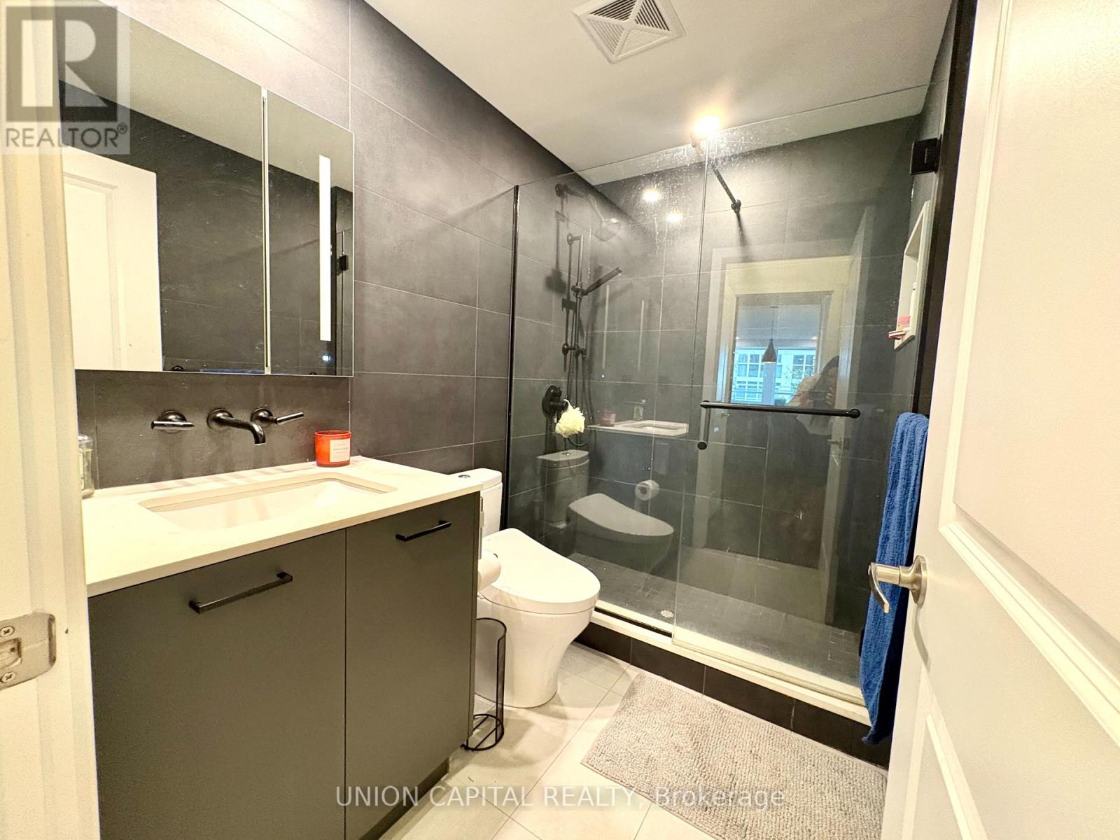 Photo 15 of 1006 628 Fleet Street, Toronto ON