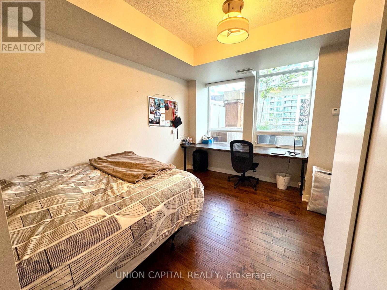 Photo 16 of 1006 628 Fleet Street, Toronto ON