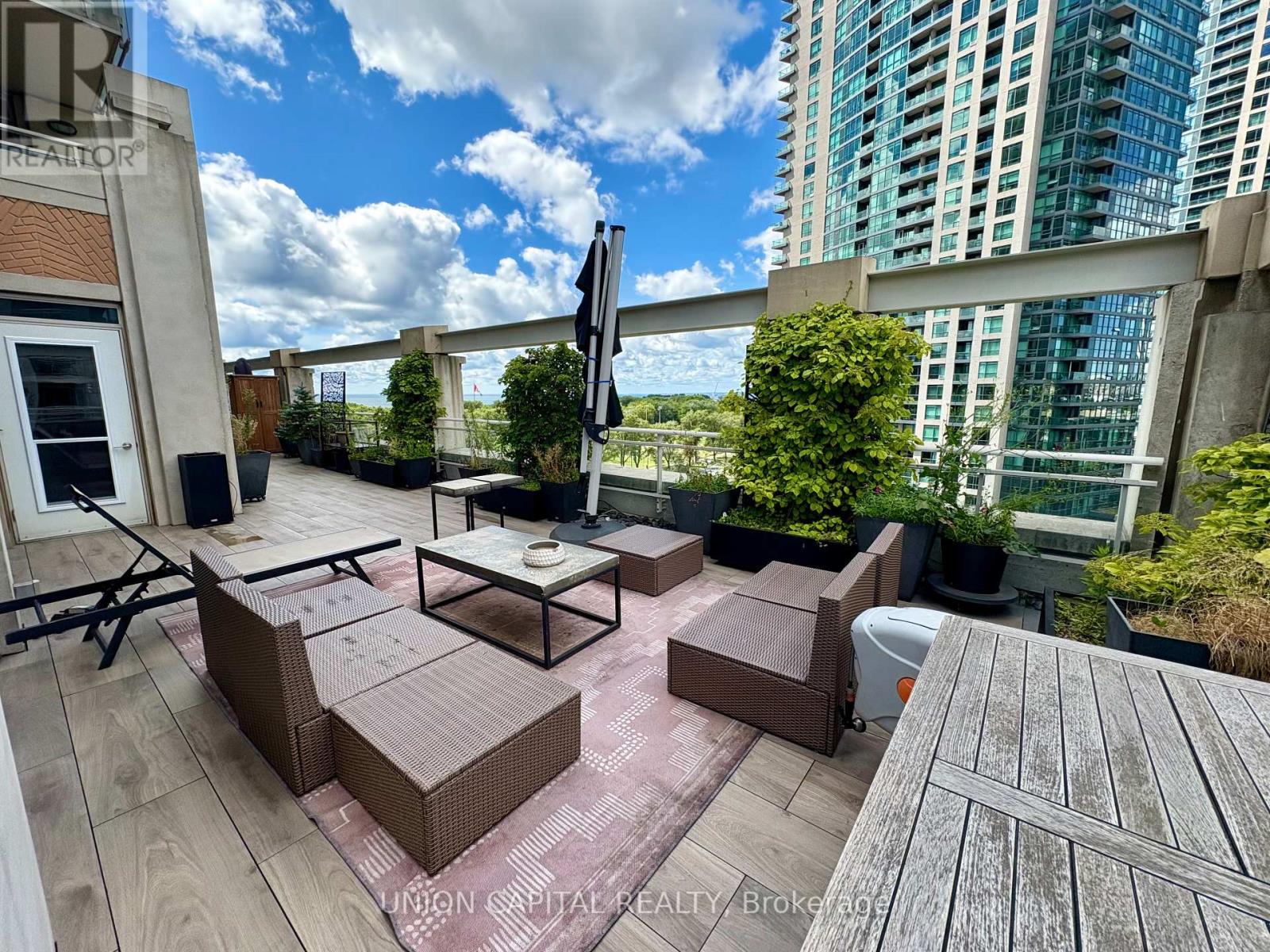Photo 26 of 1006 628 Fleet Street, Toronto ON