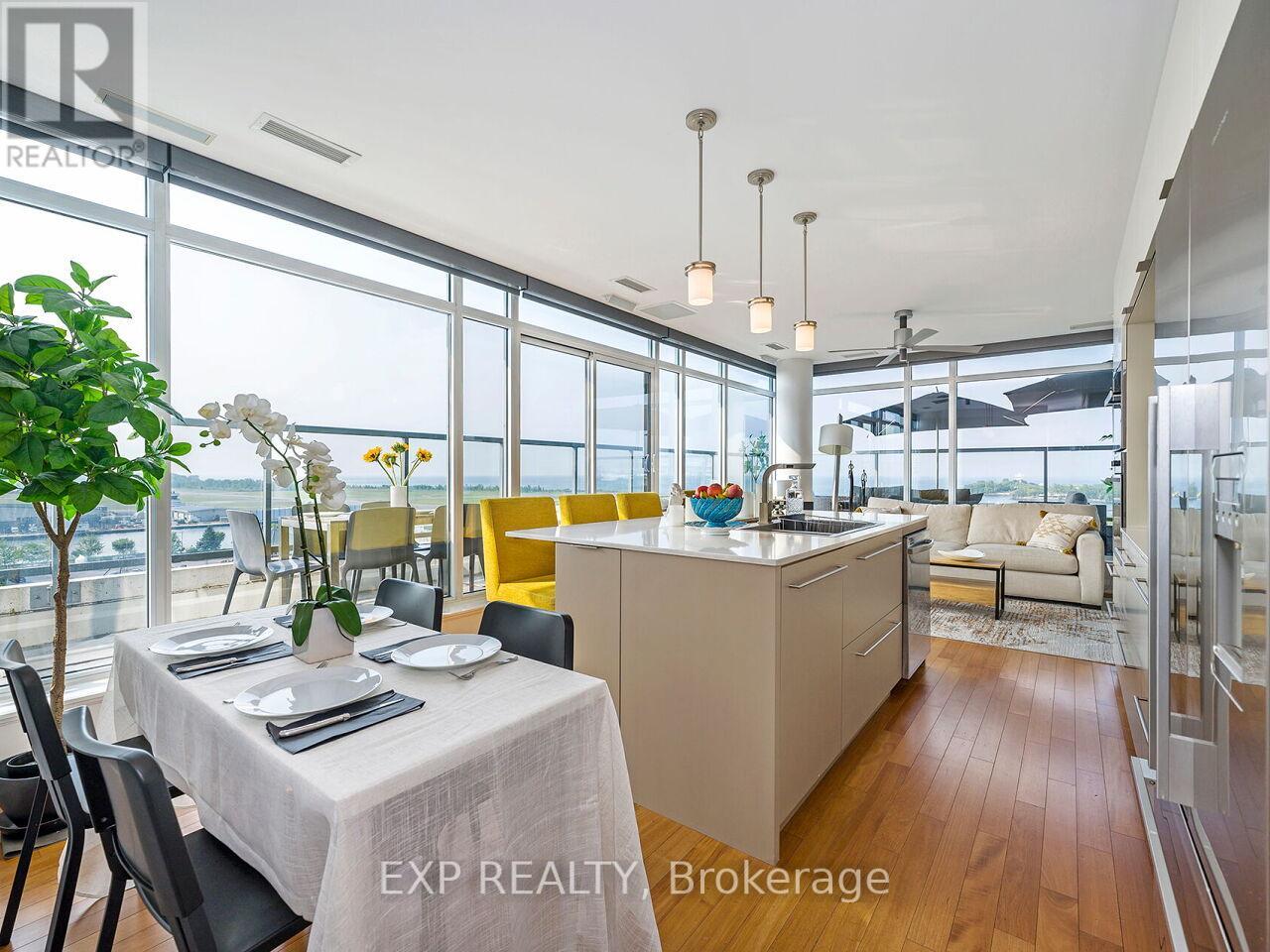 Photo 14 of 911 90 Stadium Road S, Toronto ON