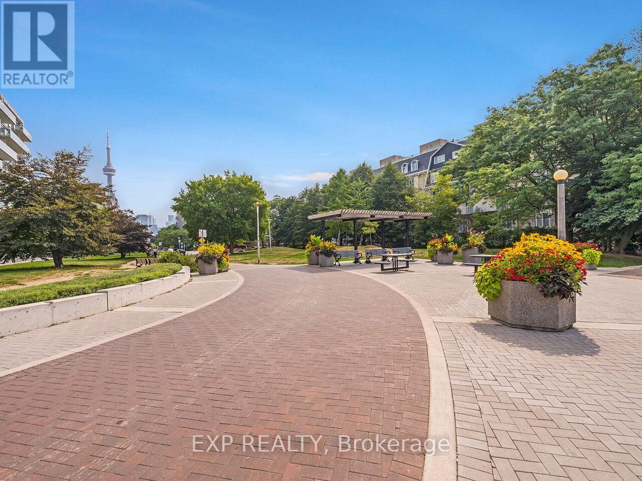 Photo 17 of 911 90 Stadium Road S, Toronto ON