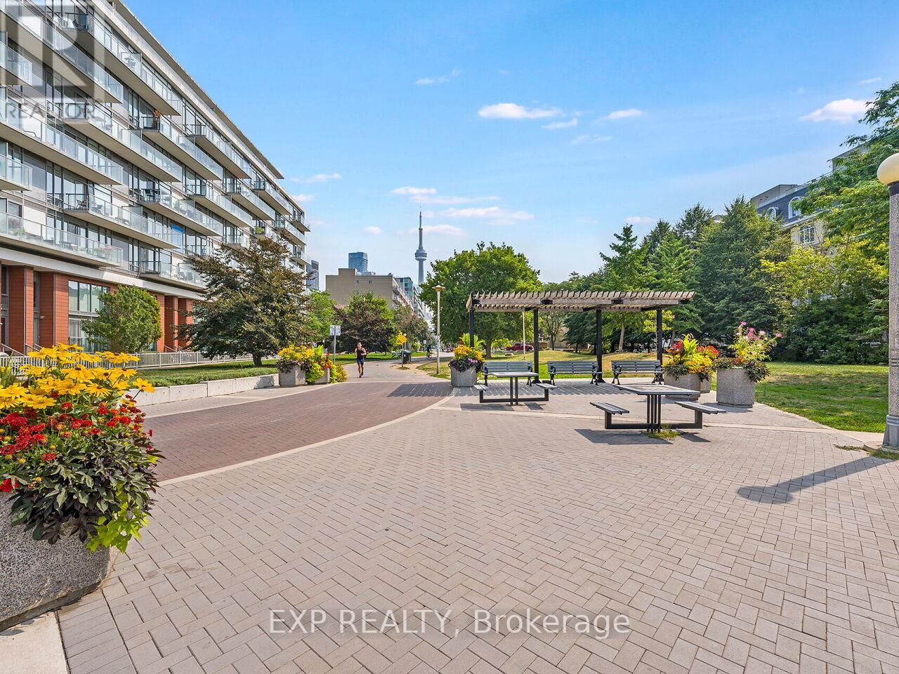 Photo 42 of 911 90 Stadium Road S, Toronto ON