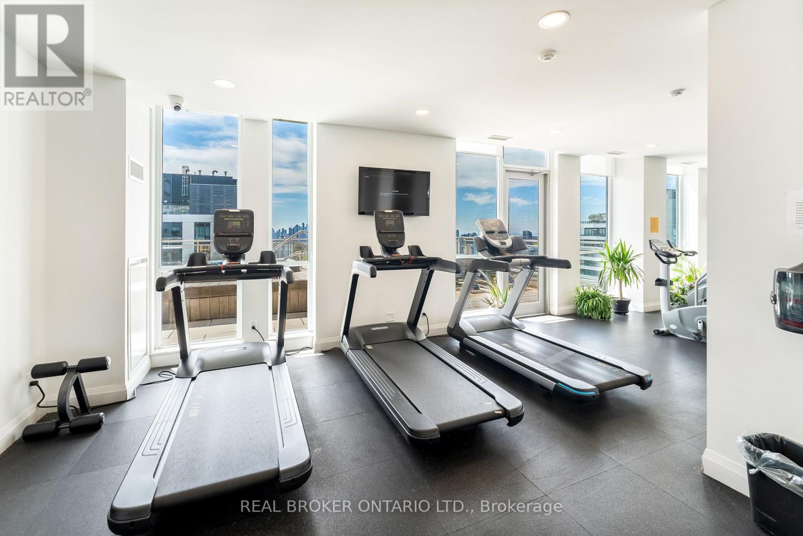 Photo 12 of 1509 83 Redpath Avenue, Toronto ON