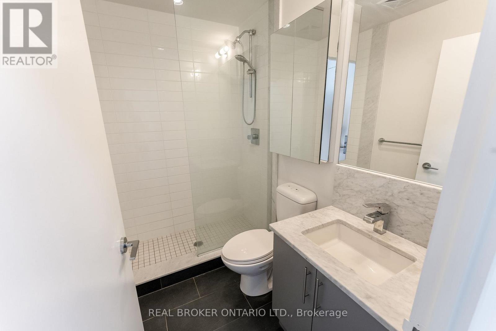 Photo 4 of 1509 83 Redpath Avenue, Toronto ON