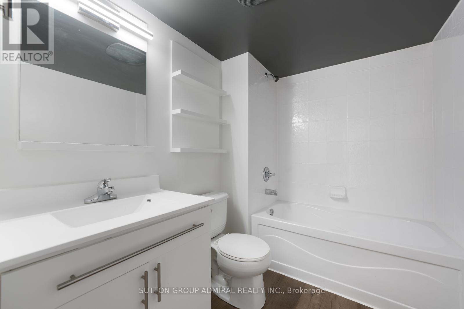 Photo 18 of 605 80 Western Battery Road, Toronto ON