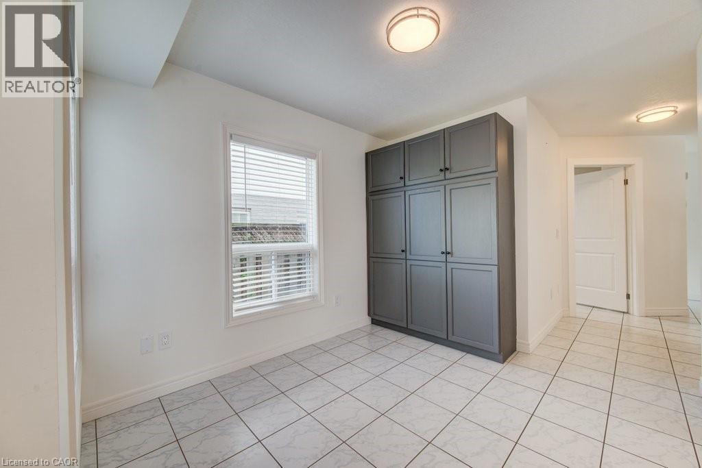 Photo 37 of 153 Starwood Drive, Guelph ON