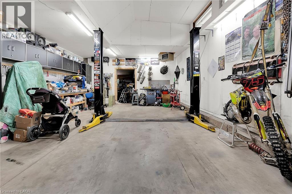 Photo 37 of 1435 Merrittville Highway, Welland ON