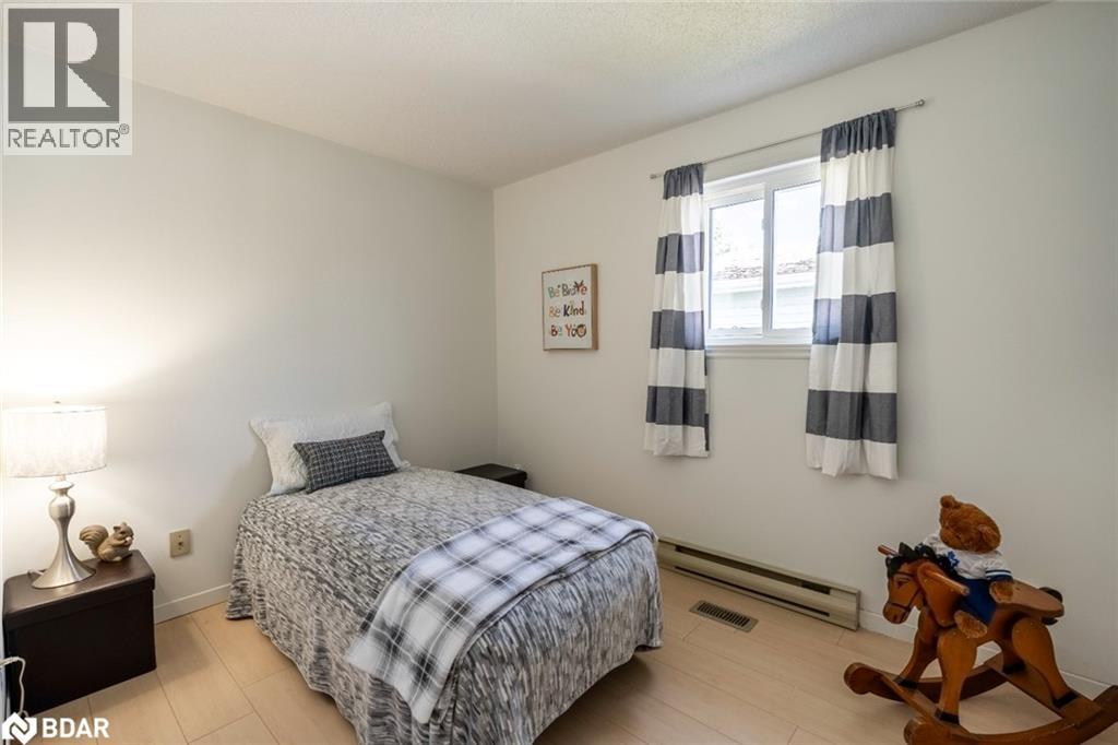 Photo 10 of 64 Telfer Road, Collingwood ON