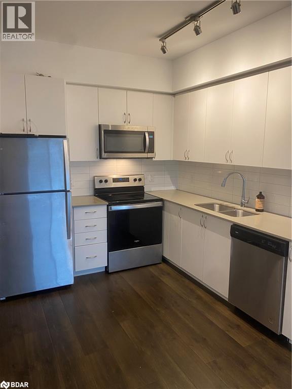 Photo 5 of 56 Lakeside Terrace Unit 703, Barrie ON