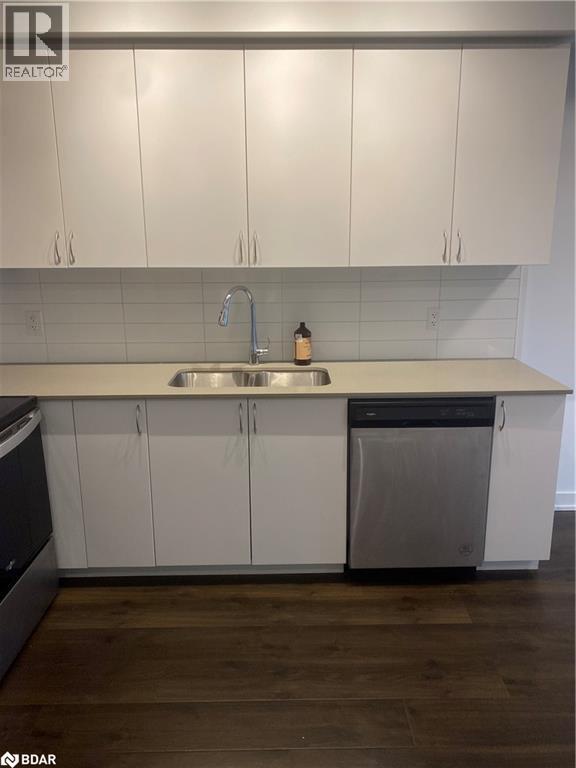 Photo 6 of 56 Lakeside Terrace Unit 703, Barrie ON