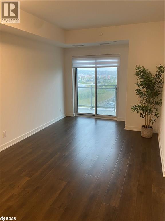 Photo 7 of 56 Lakeside Terrace Unit 703, Barrie ON