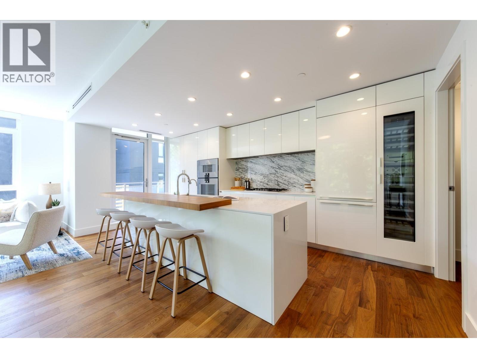 Photo 10 of 206 7428 Alberta Street, Vancouver BC