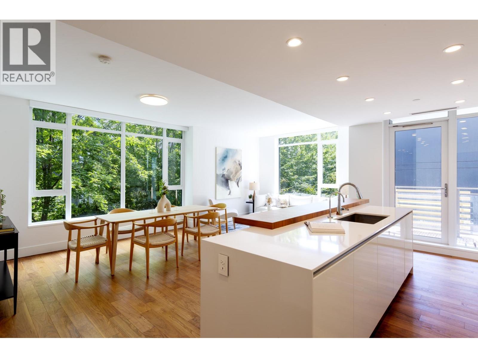 Photo 5 of 206 7428 Alberta Street, Vancouver BC