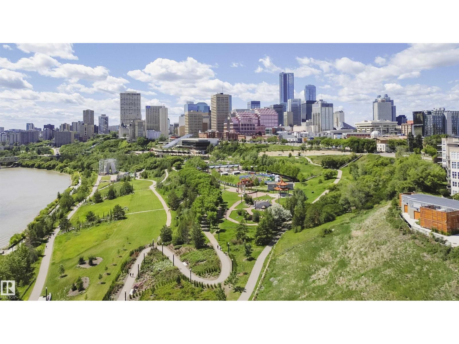 Photo 5 of 9334 Cameron Av Nw, Edmonton AB