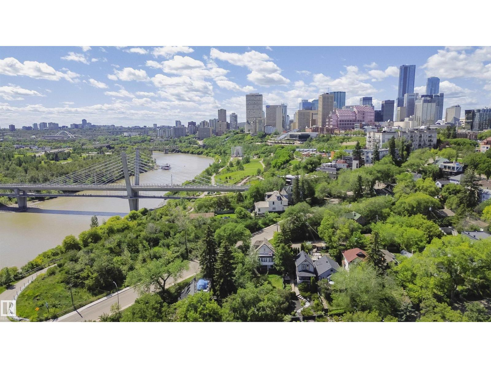 Photo 30 of 9334 Cameron Av Nw, Edmonton AB