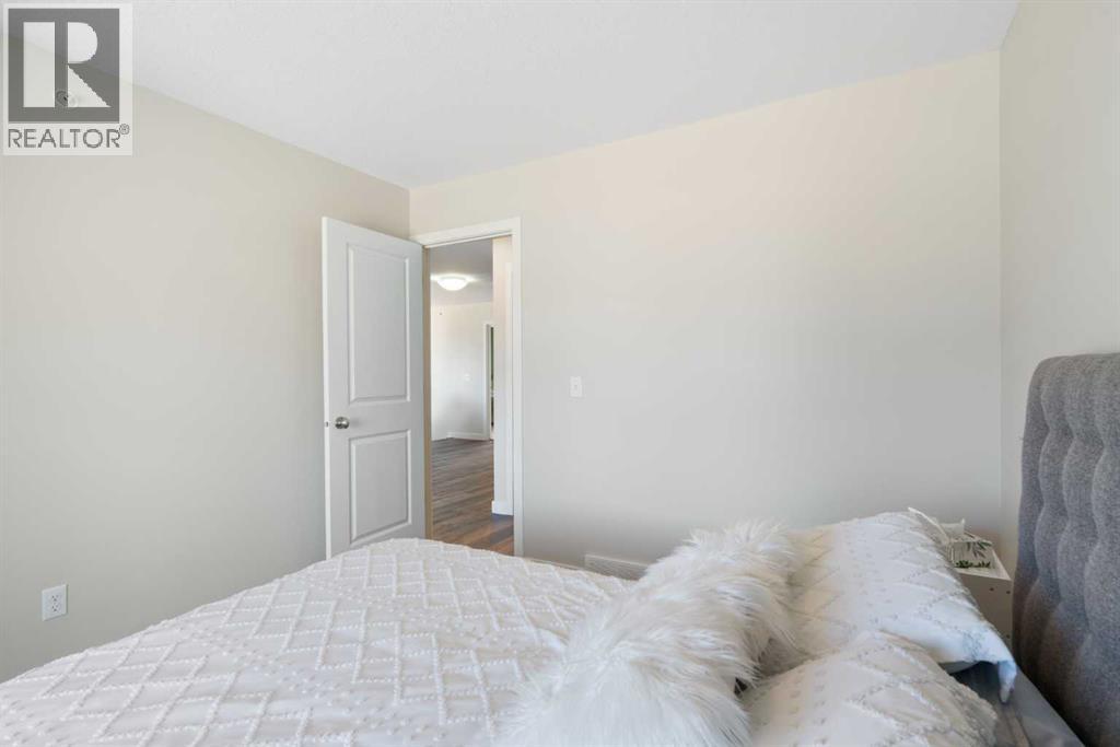 Photo 6 of 221 Muirfield Boulevard, Lyalta AB