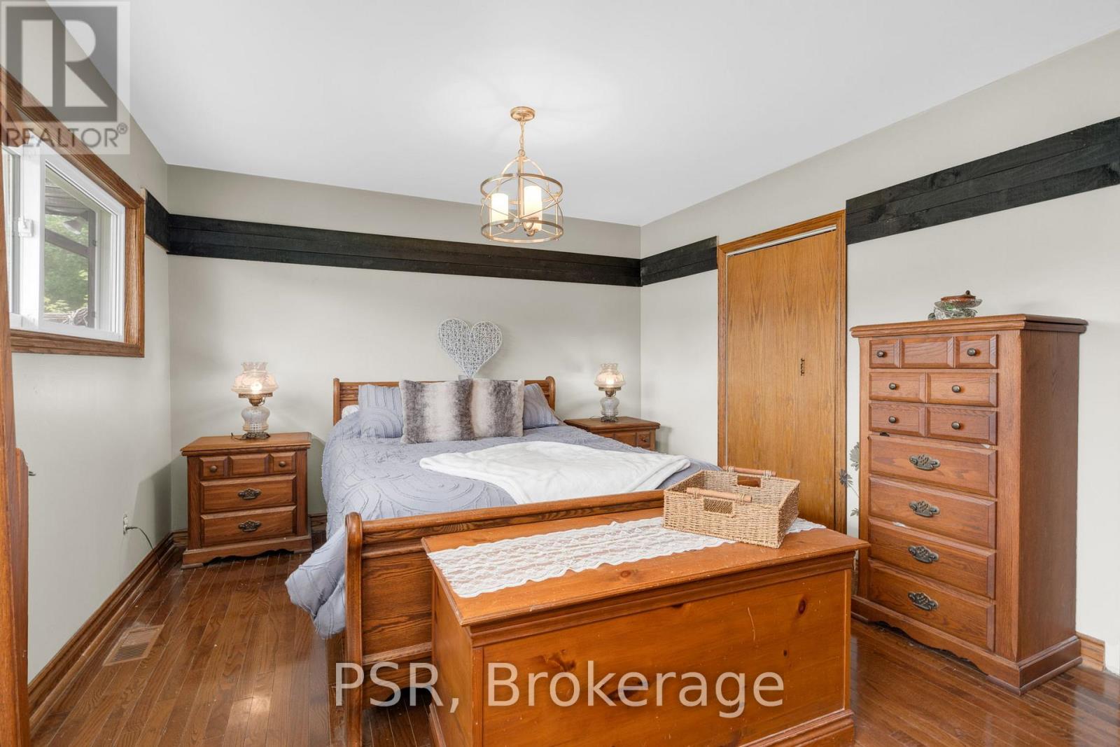 Photo 15 of 206 William Street, Clearview ON