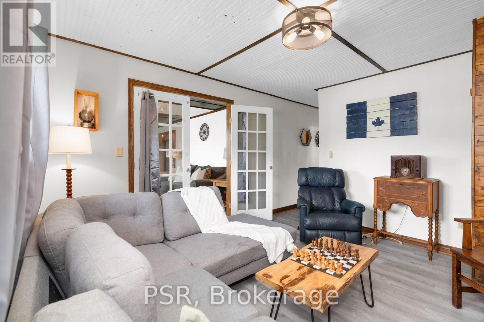 Photo 24 of 206 William Street, Clearview ON