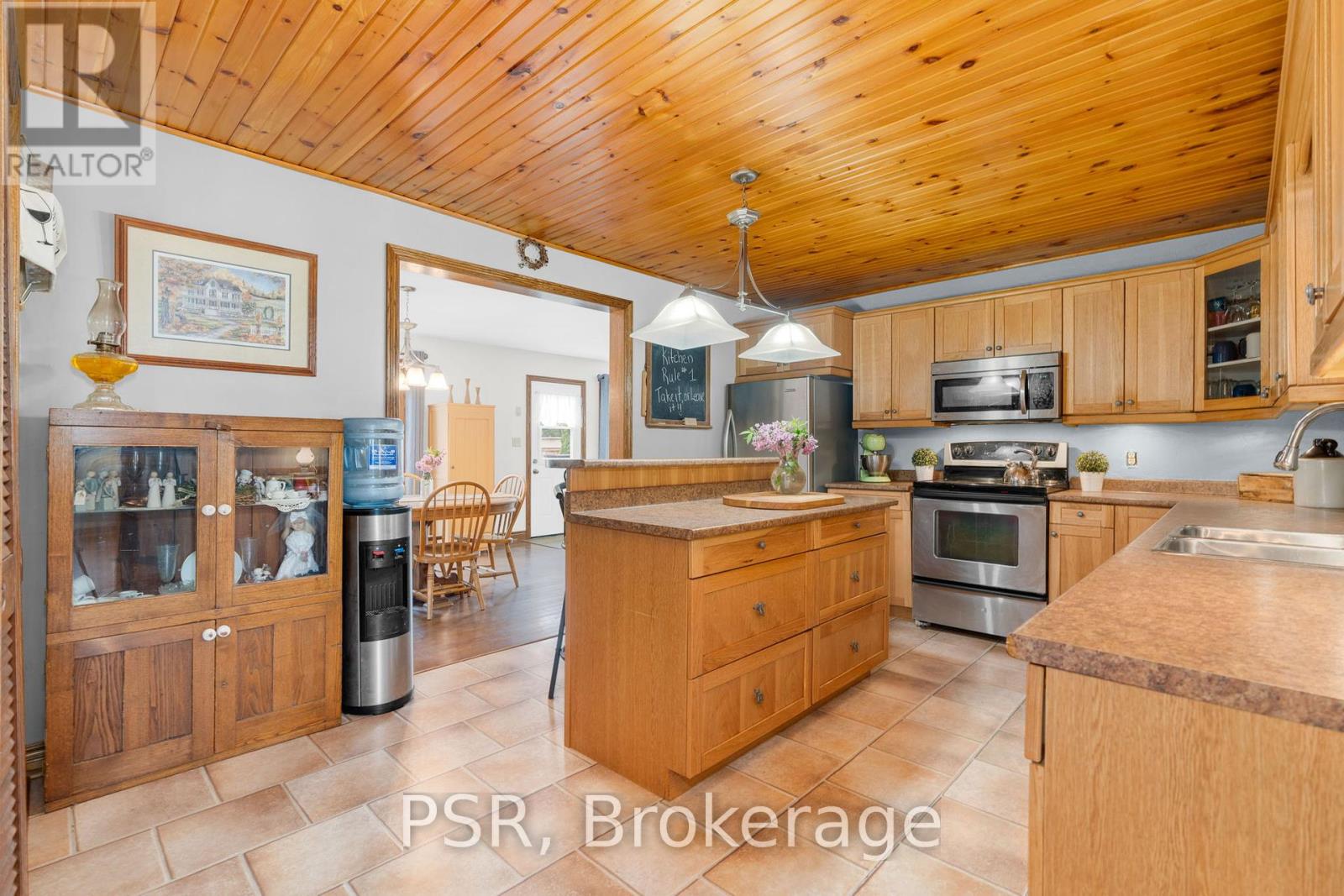 Photo 9 of 206 William Street, Clearview ON
