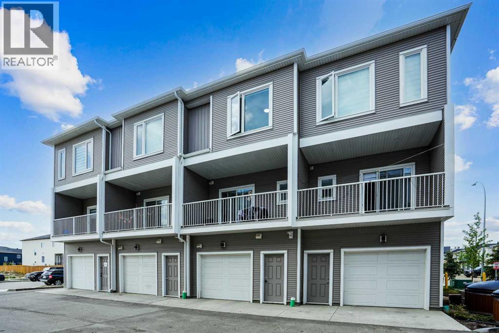 Single Family House for Sale in  Saddlepeace Crescent NE Saddle Ridge Calgary 