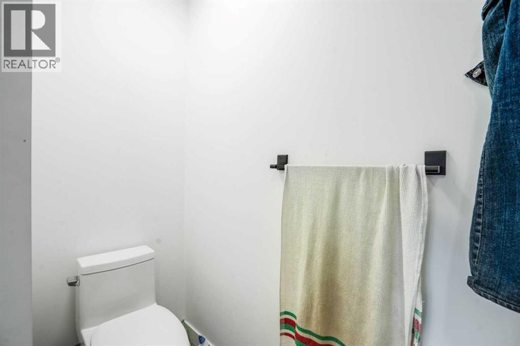 Single Family House for Sale in  Saddlepeace Crescent NE Saddle Ridge Calgary 
