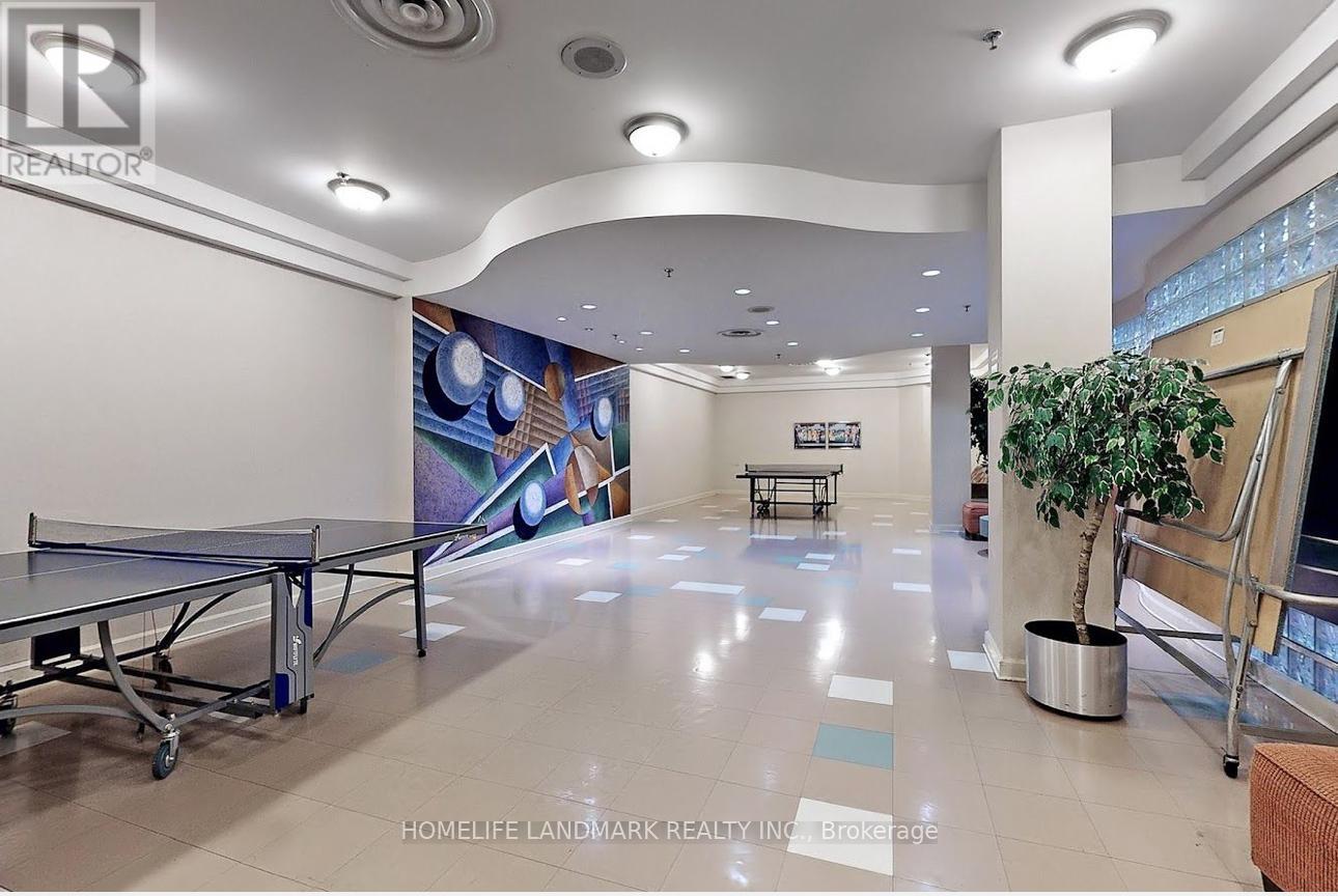Photo 23 of 3338 68 Corporate Drive, Toronto ON