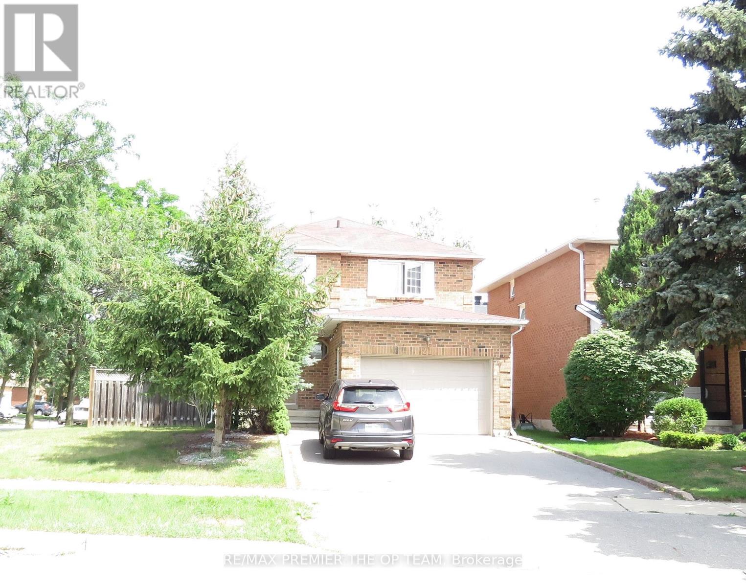 Photo 2 of 21 Pentland Crescent, Vaughan ON