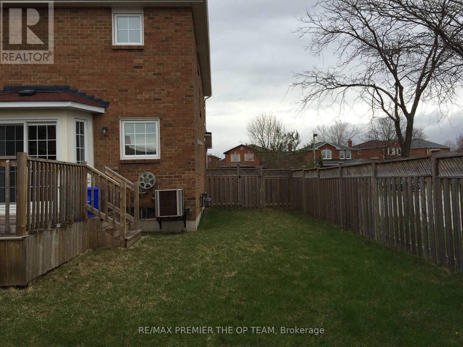Photo 20 of 21 Pentland Crescent, Vaughan ON