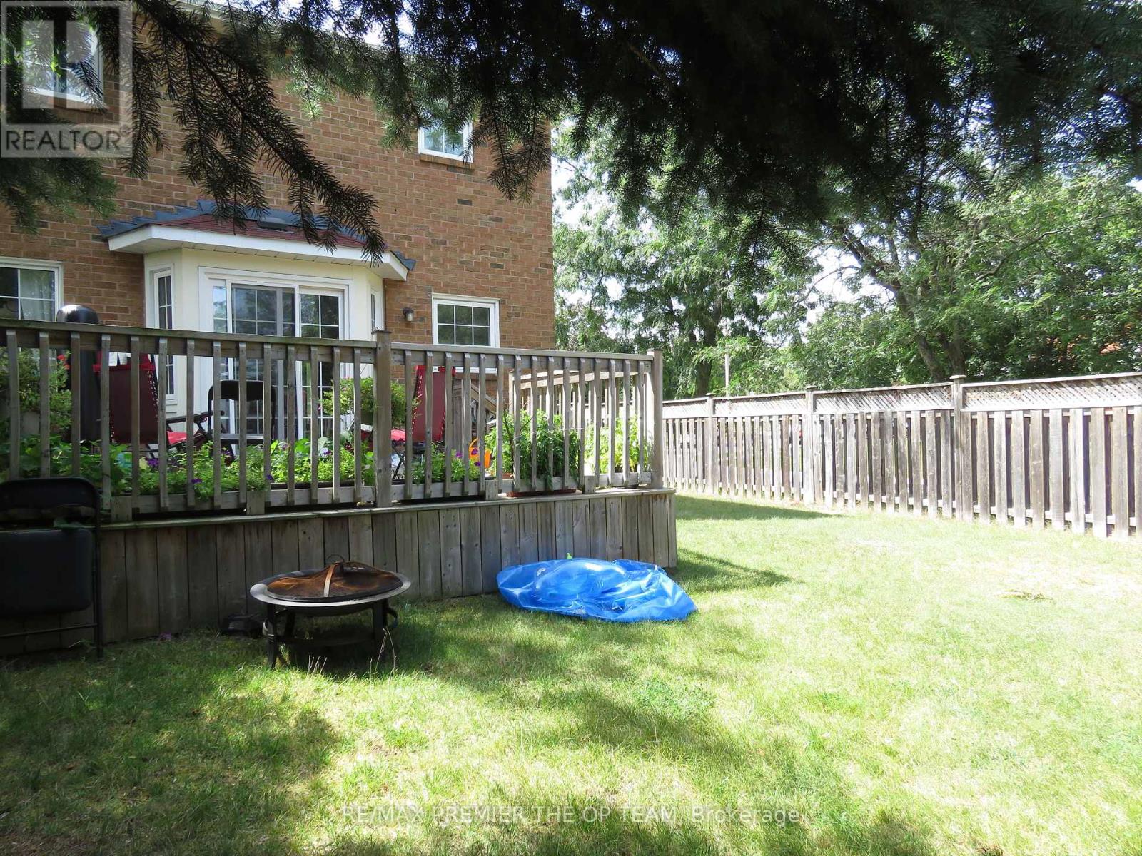 Photo 21 of 21 Pentland Crescent, Vaughan ON